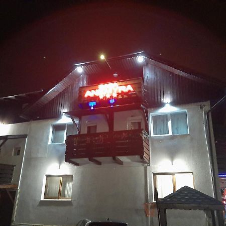 Hotel Casa Anemyra Săcele Exteriér fotografie