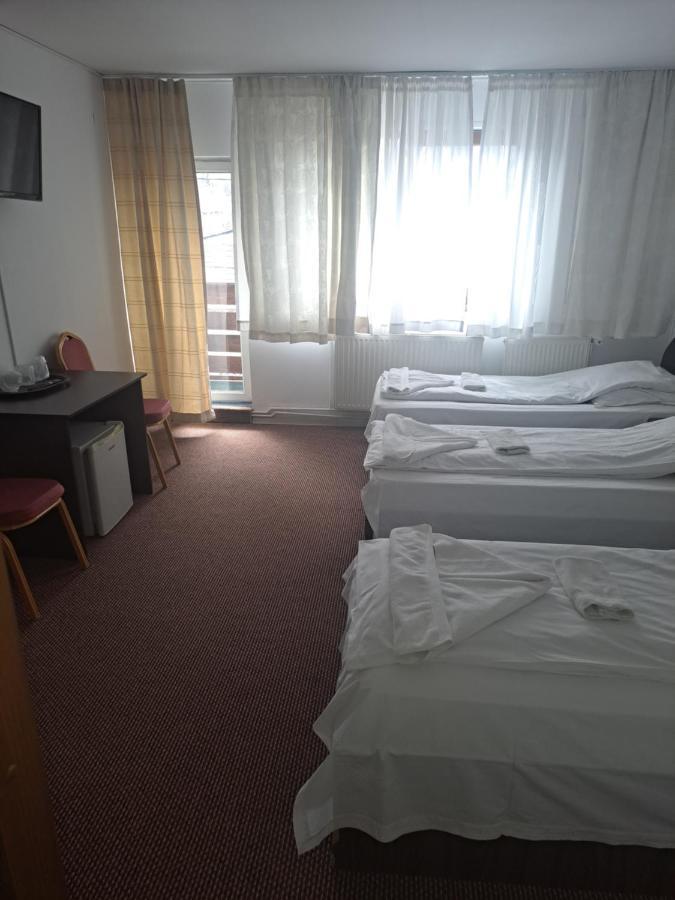 Hotel Casa Anemyra Săcele Exteriér fotografie