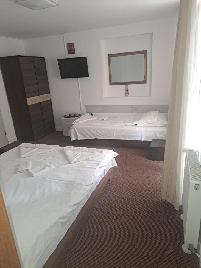 Hotel Casa Anemyra Săcele Exteriér fotografie